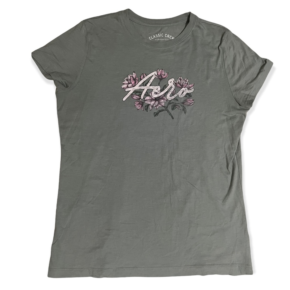 Aeropostale’s T shirt .